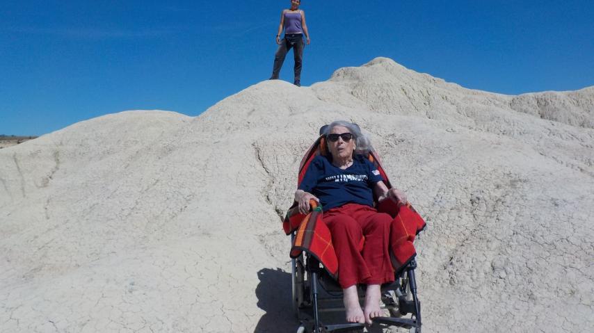 Fiona Lauriol et sa grand-mère centenaire, Mémé part en vadrouille